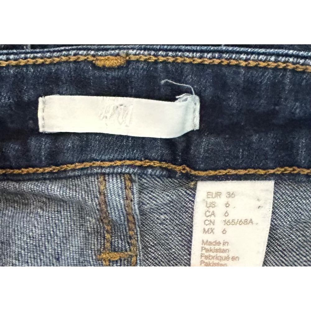 H&M Dark Wash High‎ Waist Skinny Jeans Women's Size 6 Denim Casual distressed - Picture 3 of 4